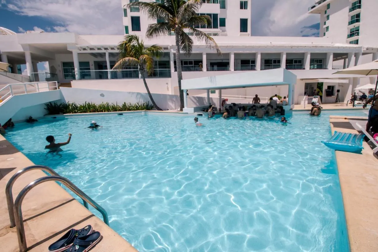 Exclusivo Condominio A Pie De Playa Zh Cancún 0*,  Mexiko